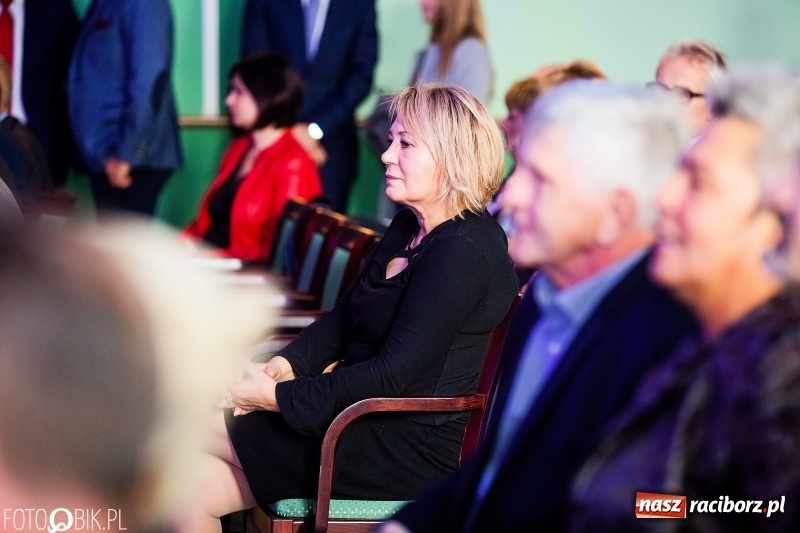 Zdjęcie w galerii na portalu naszraciborz.pl: Po raz szósty wręczono dziś Filary Ziemi Raciborskiej wiadomości z regionu