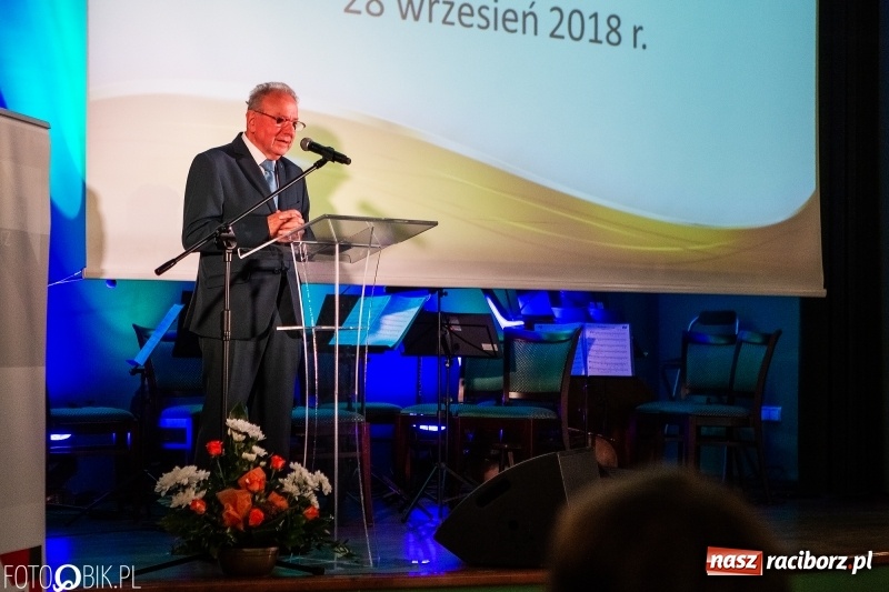 Zdjęcie w galerii na portalu naszraciborz.pl: Po raz szósty wręczono dziś Filary Ziemi Raciborskiej wiadomości z regionu