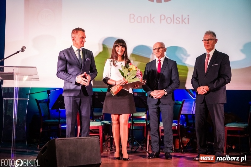 Zdjęcie w galerii na portalu naszraciborz.pl: Po raz szósty wręczono dziś Filary Ziemi Raciborskiej wiadomości z regionu