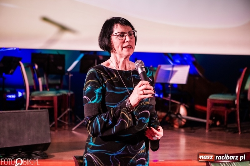 Zdjęcie w galerii na portalu naszraciborz.pl: Po raz szósty wręczono dziś Filary Ziemi Raciborskiej wiadomości z regionu