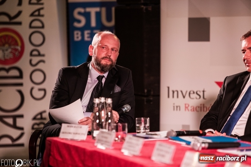 Zdjęcie w galerii na portalu naszraciborz.pl: Po raz szósty wręczono dziś Filary Ziemi Raciborskiej wiadomości z regionu