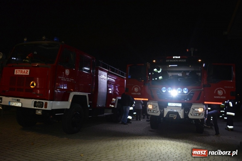 Zdjęcie w galerii na portalu naszraciborz.pl: Strażacka feta w Brzeziu. Miejscowa OSP ma nowiutki wóz bojowy na 140. urodziny  wiadomości z regionu