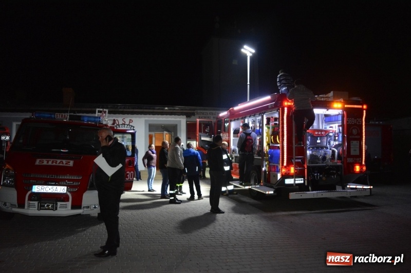 Zdjęcie w galerii na portalu naszraciborz.pl: Strażacka feta w Brzeziu. Miejscowa OSP ma nowiutki wóz bojowy na 140. urodziny  wiadomości z regionu