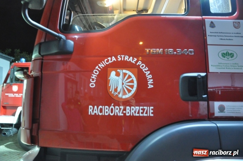 Zdjęcie w galerii na portalu naszraciborz.pl: Strażacka feta w Brzeziu. Miejscowa OSP ma nowiutki wóz bojowy na 140. urodziny  wiadomości z regionu