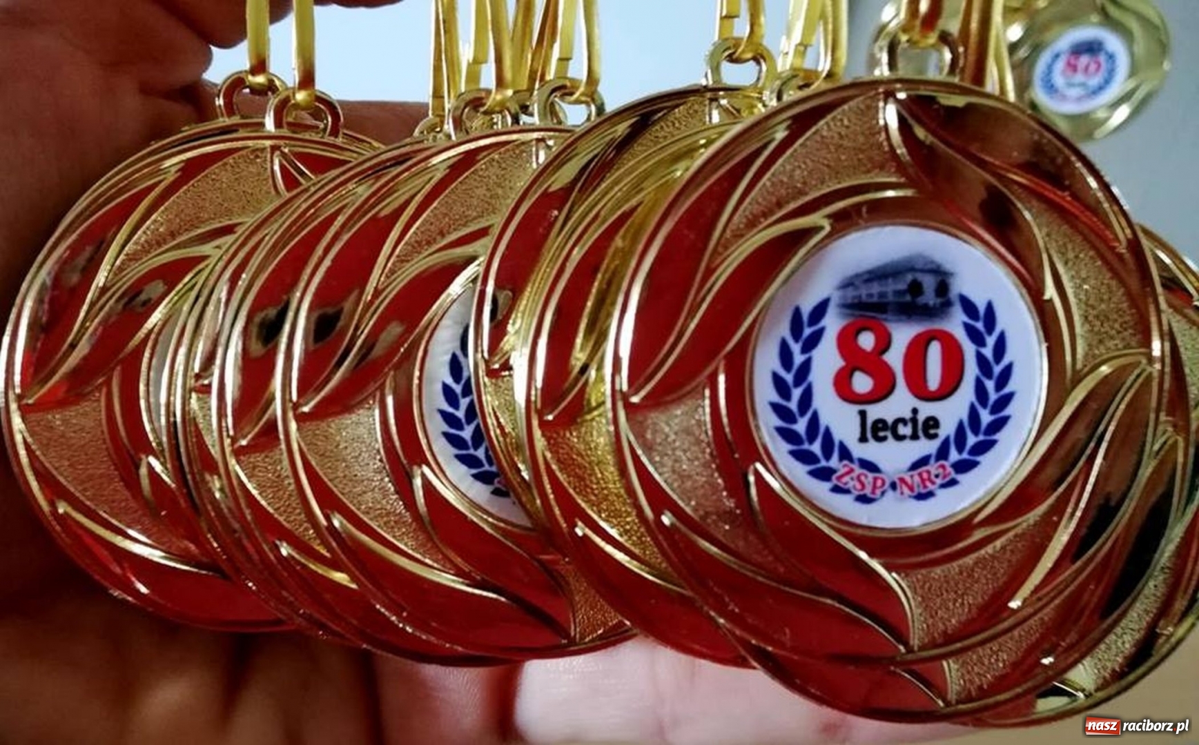 Zdjęcie w galerii na portalu naszraciborz.pl: 800 metrów na 80-lecie szkoły na Ocicach  wiadomości z regionu