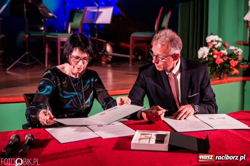 Zdjęcie w galerii na portalu naszraciborz.pl: Uczelnia-biznes-miasto. Globalna gospodarka stawia nowe wyzwania. Nowoczesny kampus na Opawskiej  wiadomości z regionu