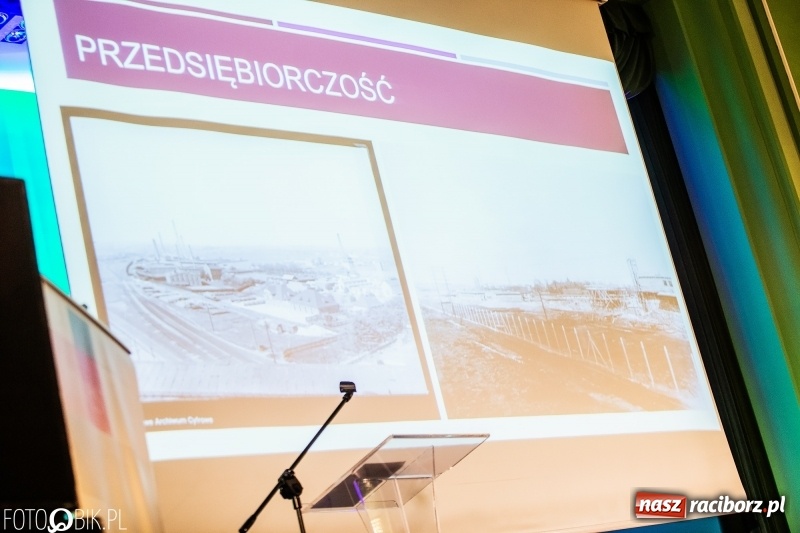 Zdjęcie w galerii na portalu naszraciborz.pl: Uczelnia-biznes-miasto. Globalna gospodarka stawia nowe wyzwania. Nowoczesny kampus na Opawskiej  wiadomości z regionu