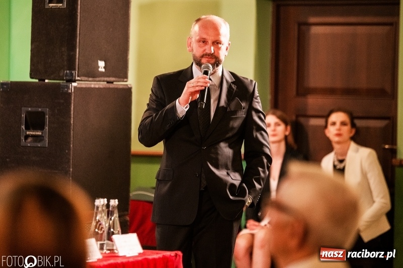 Zdjęcie w galerii na portalu naszraciborz.pl: Uczelnia-biznes-miasto. Globalna gospodarka stawia nowe wyzwania. Nowoczesny kampus na Opawskiej  wiadomości z regionu