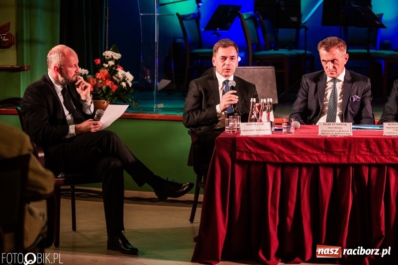 Zdjęcie w galerii na portalu naszraciborz.pl: Uczelnia-biznes-miasto. Globalna gospodarka stawia nowe wyzwania. Nowoczesny kampus na Opawskiej  wiadomości z regionu