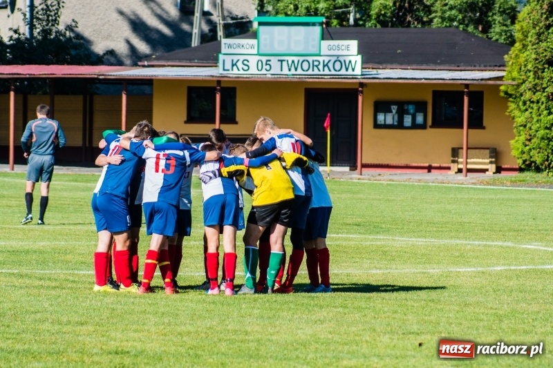 Zdjęcie w galerii na portalu naszraciborz.pl: Juniorzy starsi: Wicelider z Tworkowa lepszy od Lysek wiadomości z regionu
