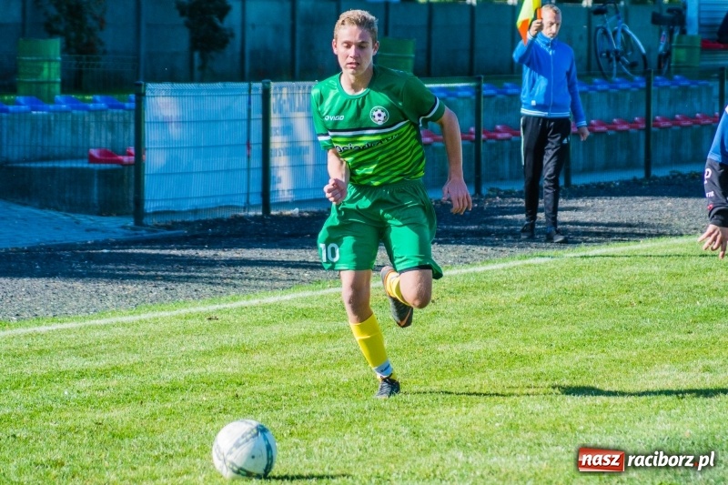 Zdjęcie w galerii na portalu naszraciborz.pl: Juniorzy starsi: Wicelider z Tworkowa lepszy od Lysek wiadomości z regionu