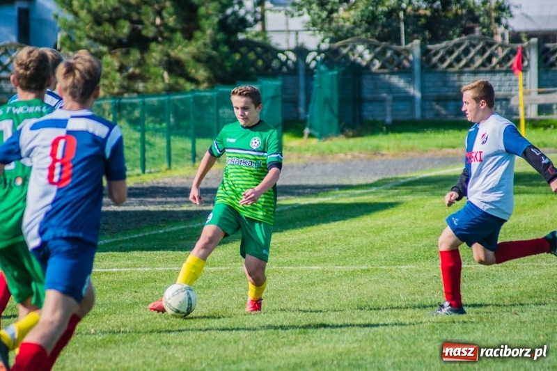 Zdjęcie w galerii na portalu naszraciborz.pl: Juniorzy starsi: Wicelider z Tworkowa lepszy od Lysek wiadomości z regionu
