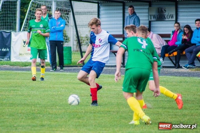 Zdjęcie w galerii na portalu naszraciborz.pl: Juniorzy starsi: Wicelider z Tworkowa lepszy od Lysek wiadomości z regionu