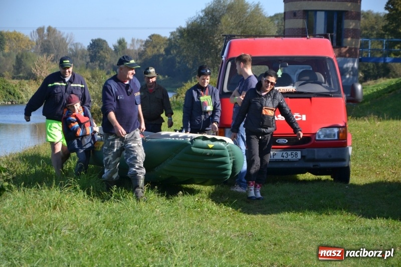 Zdjęcie w galerii na portalu naszraciborz.pl: Ostani spływ w sezonie. Symboliczne zamknięcie Meandrów Odry wiadomości z regionu