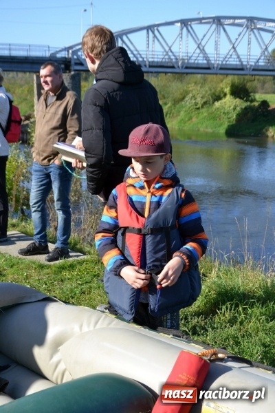 Zdjęcie w galerii na portalu naszraciborz.pl: Ostani spływ w sezonie. Symboliczne zamknięcie Meandrów Odry wiadomości z regionu