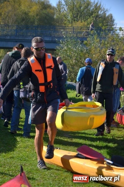 Zdjęcie w galerii na portalu naszraciborz.pl: Ostani spływ w sezonie. Symboliczne zamknięcie Meandrów Odry wiadomości z regionu