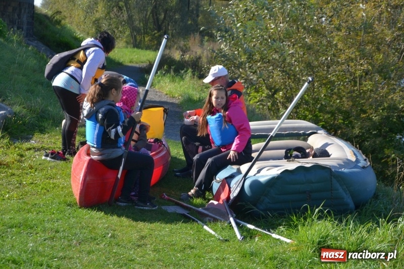 Zdjęcie w galerii na portalu naszraciborz.pl: Ostani spływ w sezonie. Symboliczne zamknięcie Meandrów Odry wiadomości z regionu