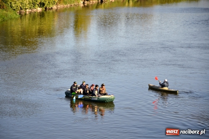 Zdjęcie w galerii na portalu naszraciborz.pl: Ostani spływ w sezonie. Symboliczne zamknięcie Meandrów Odry wiadomości z regionu