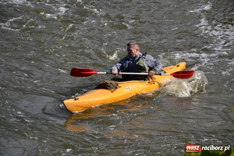 Zdjęcie w galerii na portalu naszraciborz.pl: Ostani spływ w sezonie. Symboliczne zamknięcie Meandrów Odry wiadomości z regionu