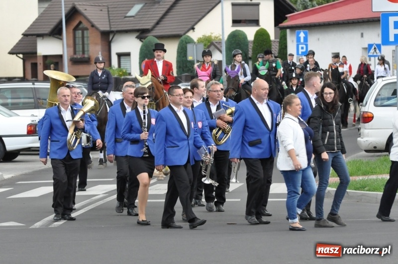 Zdjęcie w galerii na portalu naszraciborz.pl: Raciborski Hubertus 2018. Przemarsz przez miasto i pogoń za lisem wiadomości z regionu