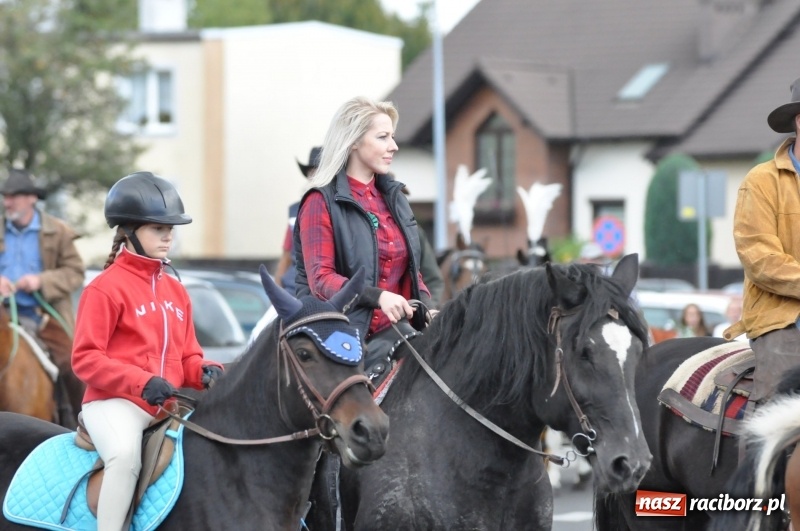 Zdjęcie w galerii na portalu naszraciborz.pl: Raciborski Hubertus 2018. Przemarsz przez miasto i pogoń za lisem wiadomości z regionu
