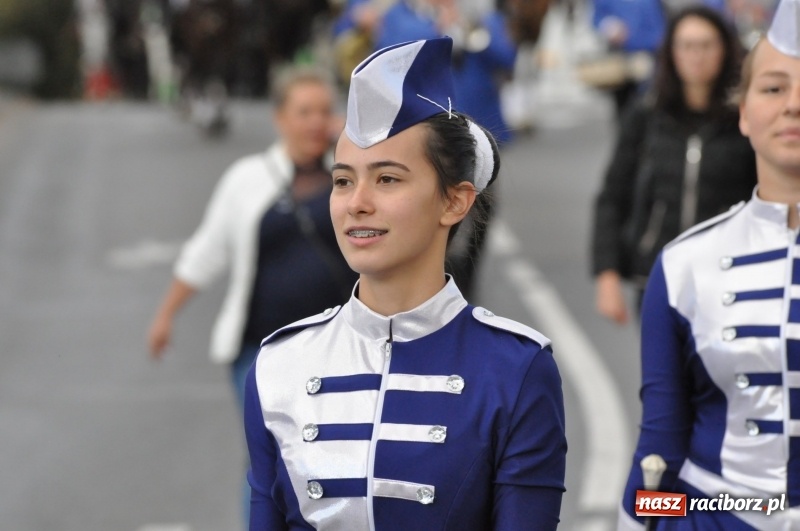 Zdjęcie w galerii na portalu naszraciborz.pl: Raciborski Hubertus 2018. Przemarsz przez miasto i pogoń za lisem wiadomości z regionu