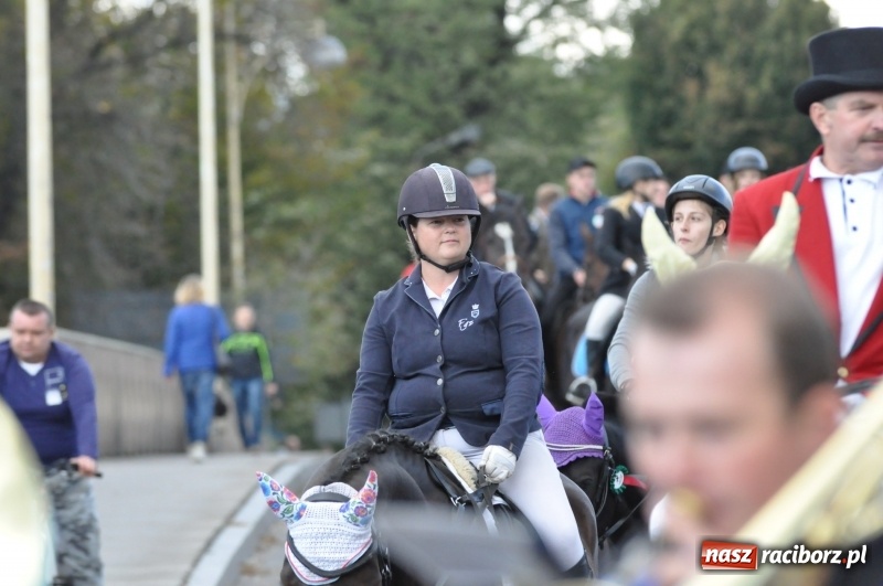 Zdjęcie w galerii na portalu naszraciborz.pl: Raciborski Hubertus 2018. Przemarsz przez miasto i pogoń za lisem wiadomości z regionu