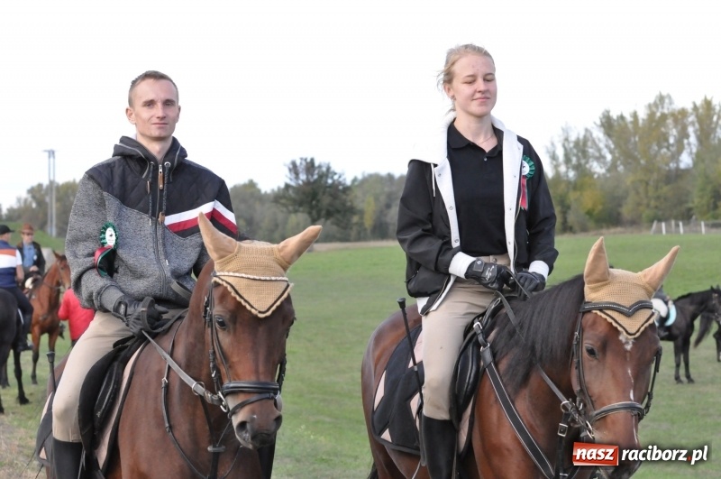 Zdjęcie w galerii na portalu naszraciborz.pl: Raciborski Hubertus 2018. Przemarsz przez miasto i pogoń za lisem wiadomości z regionu