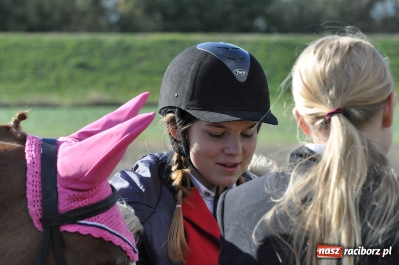 Zdjęcie w galerii na portalu naszraciborz.pl: Raciborski Hubertus 2018. Przemarsz przez miasto i pogoń za lisem wiadomości z regionu