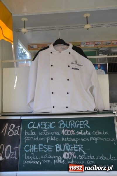 Zdjęcie w galerii na portalu naszraciborz.pl: Food trucki zagościły znów na zamku wiadomości z regionu