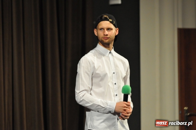 Zdjęcie w galerii na portalu naszraciborz.pl: RCK zapełniony po brzegi. Gala SKAZY 2018  wiadomości z regionu