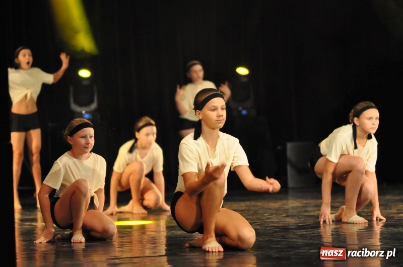 Zdjęcie w galerii na portalu naszraciborz.pl: RCK zapełniony po brzegi. Gala SKAZY 2018  wiadomości z regionu