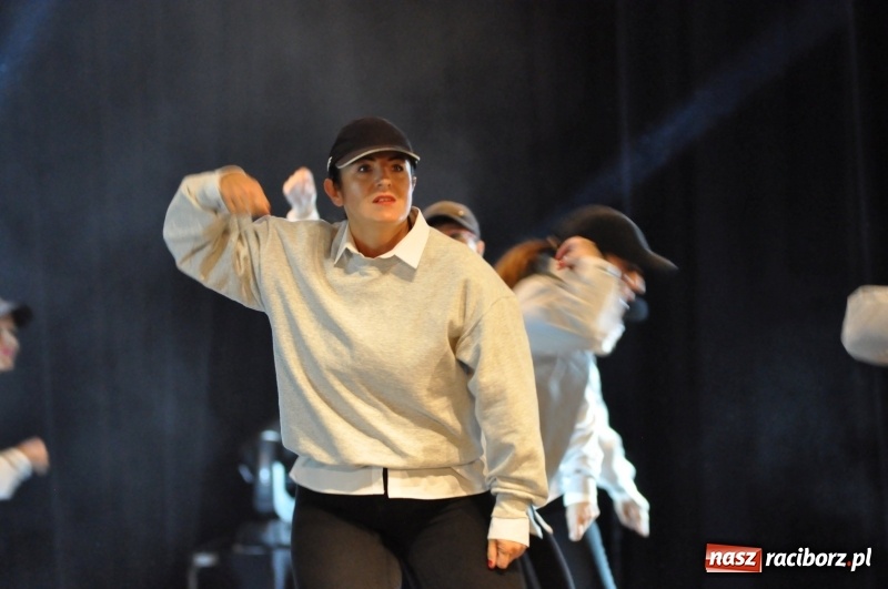 Zdjęcie w galerii na portalu naszraciborz.pl: RCK zapełniony po brzegi. Gala SKAZY 2018  wiadomości z regionu