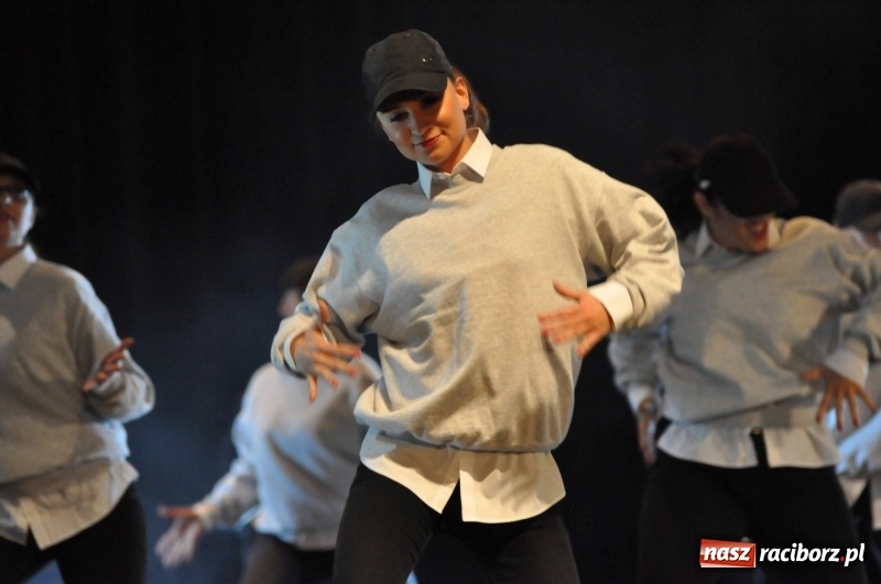 Zdjęcie w galerii na portalu naszraciborz.pl: RCK zapełniony po brzegi. Gala SKAZY 2018  wiadomości z regionu