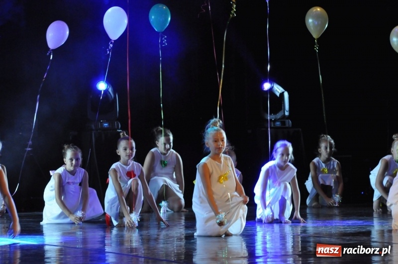 Zdjęcie w galerii na portalu naszraciborz.pl: RCK zapełniony po brzegi. Gala SKAZY 2018  wiadomości z regionu