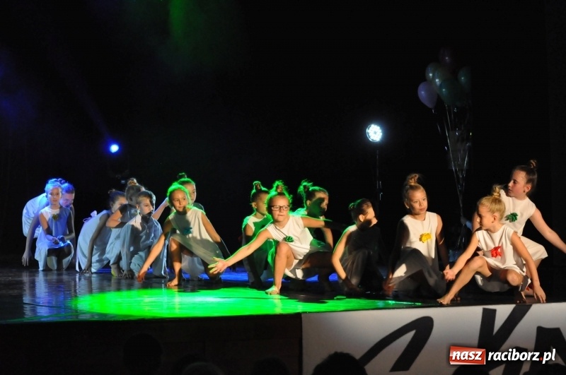 Zdjęcie w galerii na portalu naszraciborz.pl: RCK zapełniony po brzegi. Gala SKAZY 2018  wiadomości z regionu