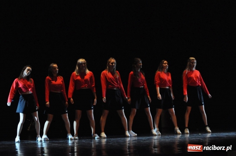 Zdjęcie w galerii na portalu naszraciborz.pl: RCK zapełniony po brzegi. Gala SKAZY 2018  wiadomości z regionu