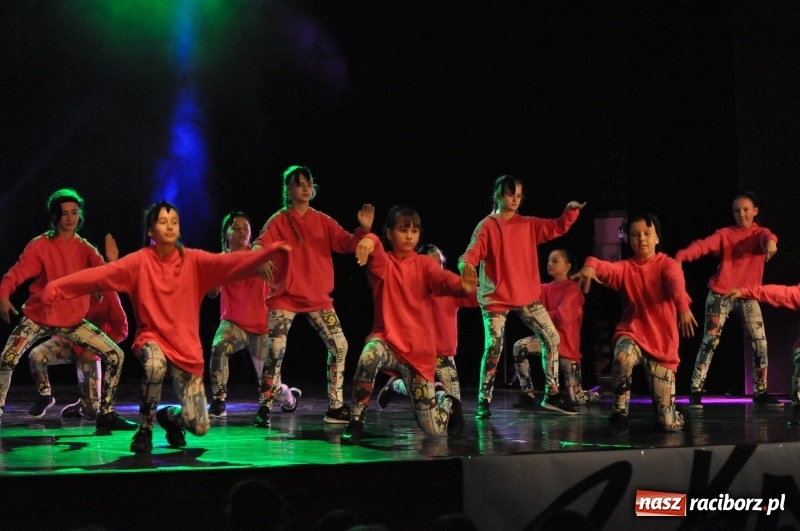 Zdjęcie w galerii na portalu naszraciborz.pl: RCK zapełniony po brzegi. Gala SKAZY 2018  wiadomości z regionu