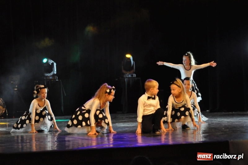 Zdjęcie w galerii na portalu naszraciborz.pl: RCK zapełniony po brzegi. Gala SKAZY 2018  wiadomości z regionu