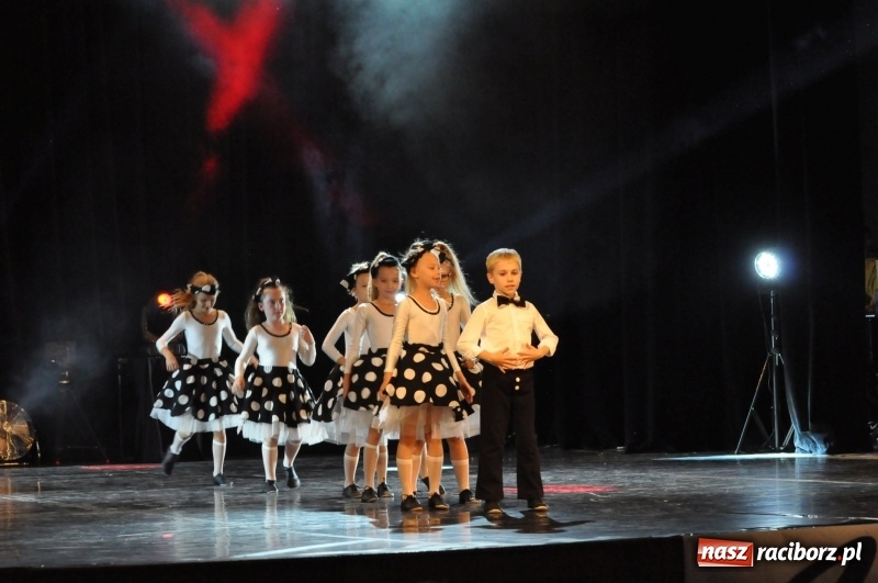 Zdjęcie w galerii na portalu naszraciborz.pl: RCK zapełniony po brzegi. Gala SKAZY 2018  wiadomości z regionu