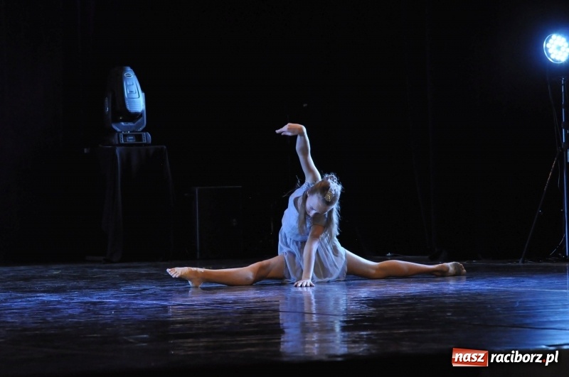 Zdjęcie w galerii na portalu naszraciborz.pl: RCK zapełniony po brzegi. Gala SKAZY 2018  wiadomości z regionu