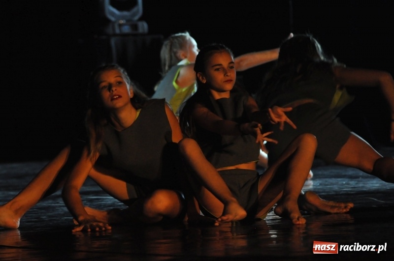 Zdjęcie w galerii na portalu naszraciborz.pl: RCK zapełniony po brzegi. Gala SKAZY 2018  wiadomości z regionu