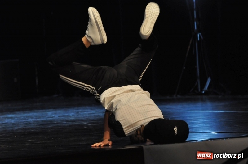 Zdjęcie w galerii na portalu naszraciborz.pl: RCK zapełniony po brzegi. Gala SKAZY 2018  wiadomości z regionu