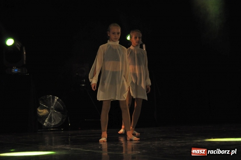 Zdjęcie w galerii na portalu naszraciborz.pl: RCK zapełniony po brzegi. Gala SKAZY 2018  wiadomości z regionu