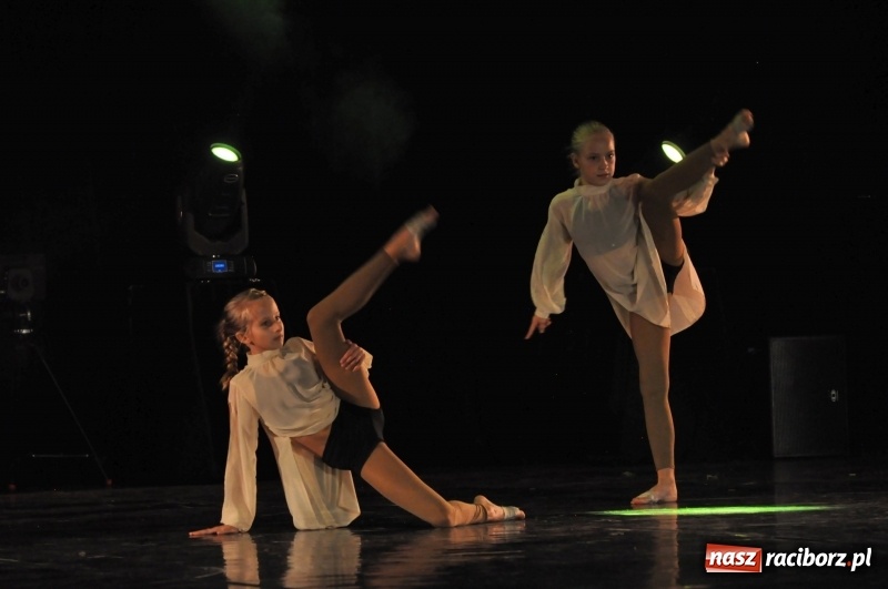 Zdjęcie w galerii na portalu naszraciborz.pl: RCK zapełniony po brzegi. Gala SKAZY 2018  wiadomości z regionu