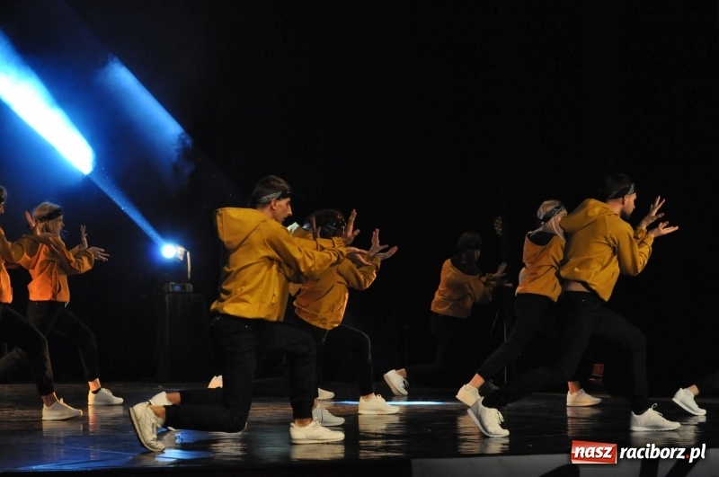 Zdjęcie w galerii na portalu naszraciborz.pl: RCK zapełniony po brzegi. Gala SKAZY 2018  wiadomości z regionu