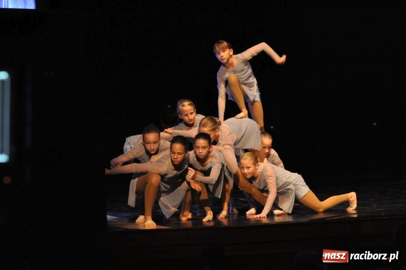 Zdjęcie w galerii na portalu naszraciborz.pl: RCK zapełniony po brzegi. Gala SKAZY 2018  wiadomości z regionu