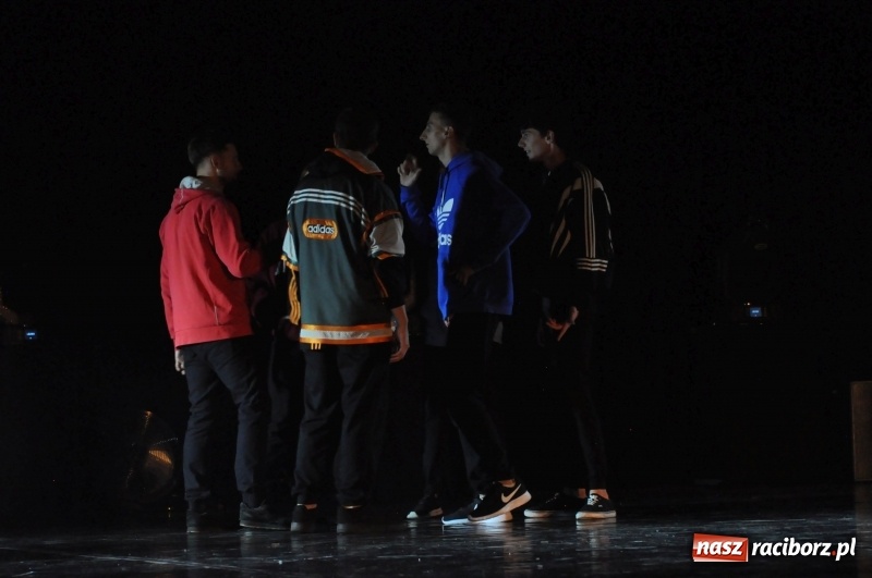 Zdjęcie w galerii na portalu naszraciborz.pl: RCK zapełniony po brzegi. Gala SKAZY 2018  wiadomości z regionu