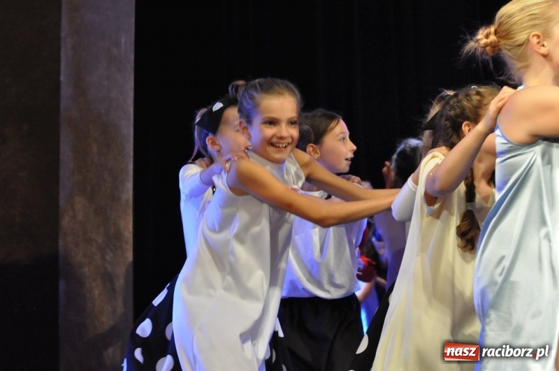 Zdjęcie w galerii na portalu naszraciborz.pl: RCK zapełniony po brzegi. Gala SKAZY 2018  wiadomości z regionu