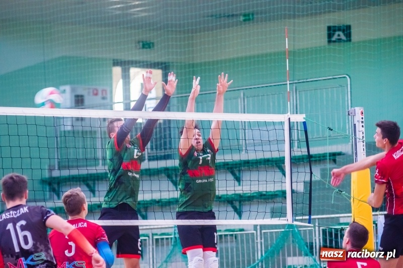Zdjęcie w galerii na portalu naszraciborz.pl: Pięciosetowy maraton siatkarski na inaugurację sezonu wiadomości z regionu